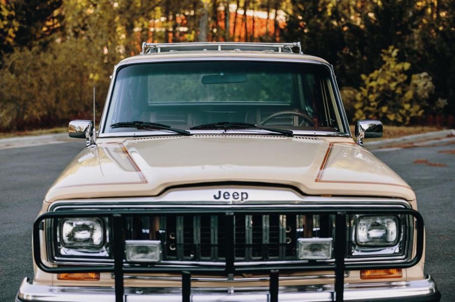 Детали экстерьера Jeep Cherokee Laredo (SJ) 1983 года  (фото 19 из 78)